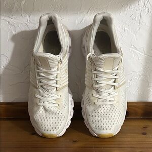 On Cloud Running Women's Cream White Knit Sneakers